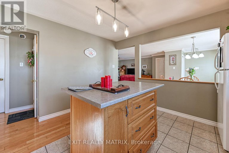28940721/7719-lawrence-street/vernon/ottawa/ontario/K0A3J0_10