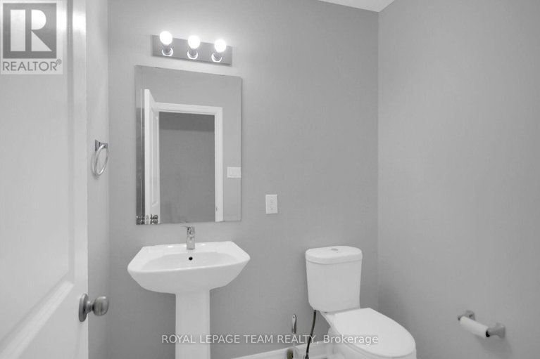 28243617/605-lauraleaf-crescent/half-moon-bay/ottawa/ontario/K2J6G7_41