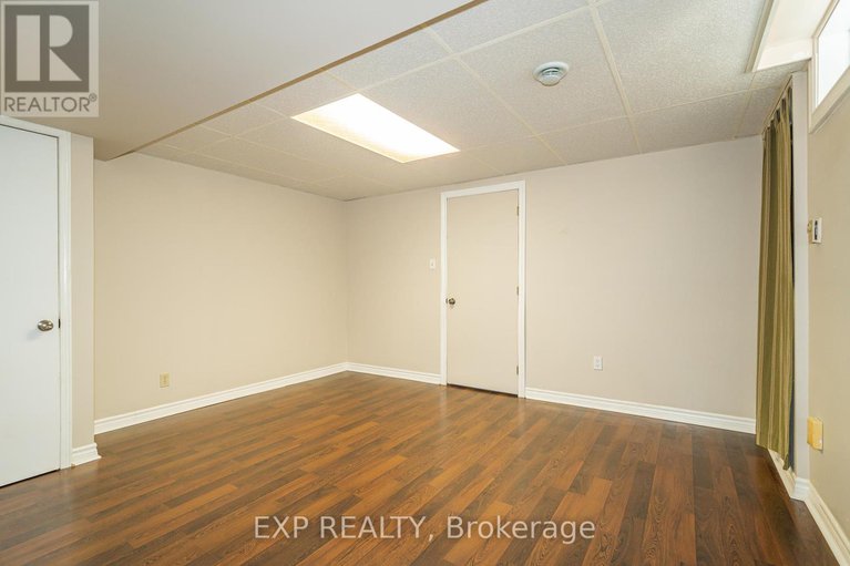 28995969/32-maple-view-crescent/centrepointe/ottawa/ontario/K2G5J6_41