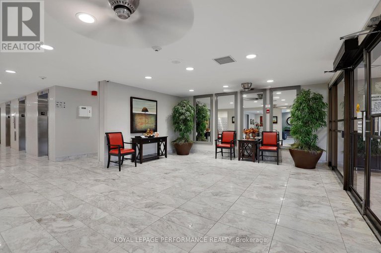 28970576/113-1465-baseline-road/copeland-park/ottawa/ontario/K2C3L9_3