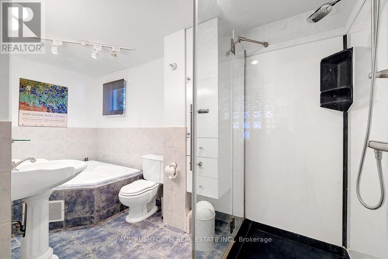 29049855/89-hawk-crescent/hunt-clubwestern-community/ottawa/ontario/K1V9G8_19