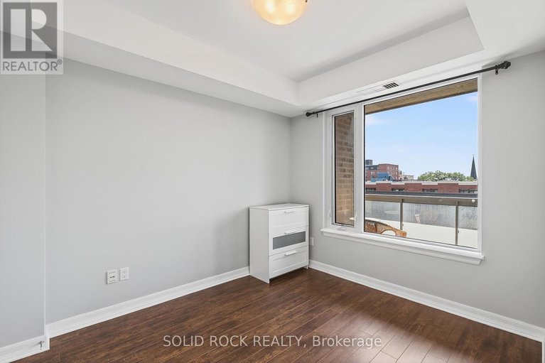 28731325/703-238-besserer-street/sandy-hill/ottawa/ontario/K1N6B1_25