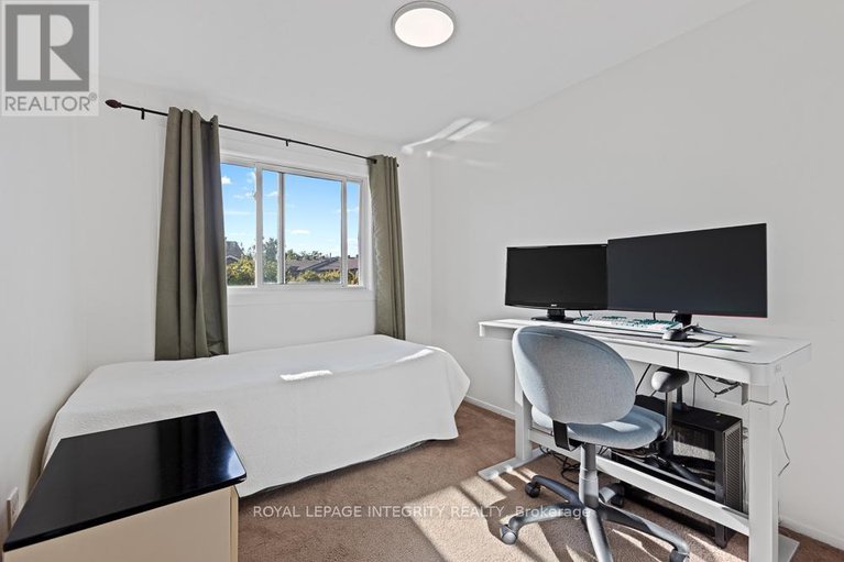 29093564/498-sandhamn-private/hunt-club-parkgreenboro/ottawa/ontario/K1T2Z6_22