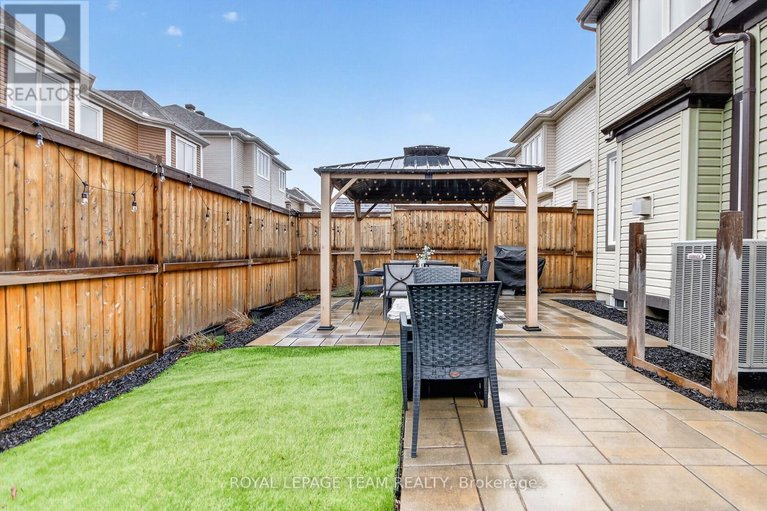 29592416/522-brigatine-avenue/stittsville-north/ottawa/ontario/K2S0P6_44