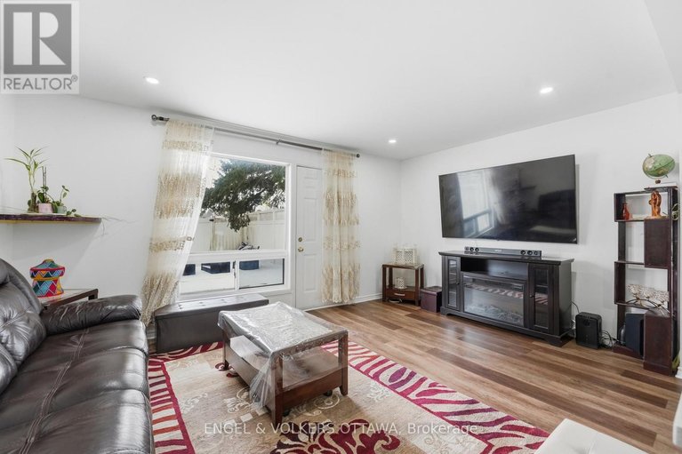 29615364/34-alison-korn-private/bells-corners/ottawa/ontario/K2H8M6_13