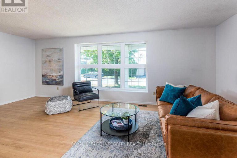 28854406/2150-dutton-crescent/beacon-hill-north/ottawa/ontario/K1J6K4_10