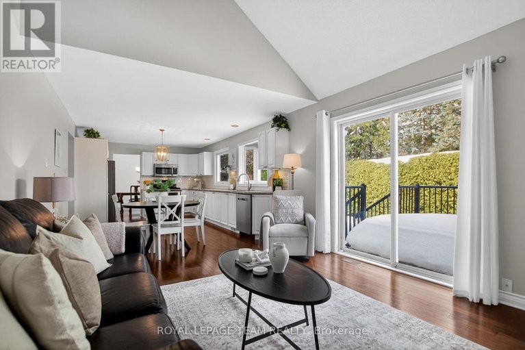 29446611/22-renshaw-avenue/stittsville-central/ottawa/ontario/K2S1G9_32