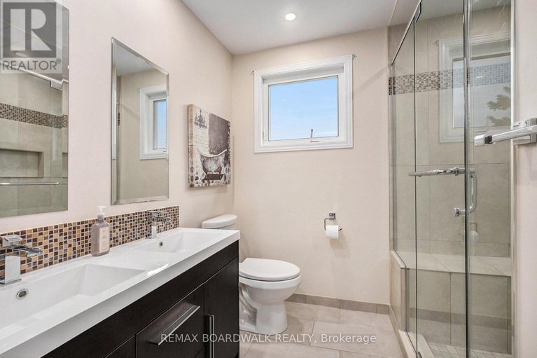 29352787/1315-prestone-drive/bilberry-creekqueenswood-heights/ottawa/ontario/K1E2Z2_15