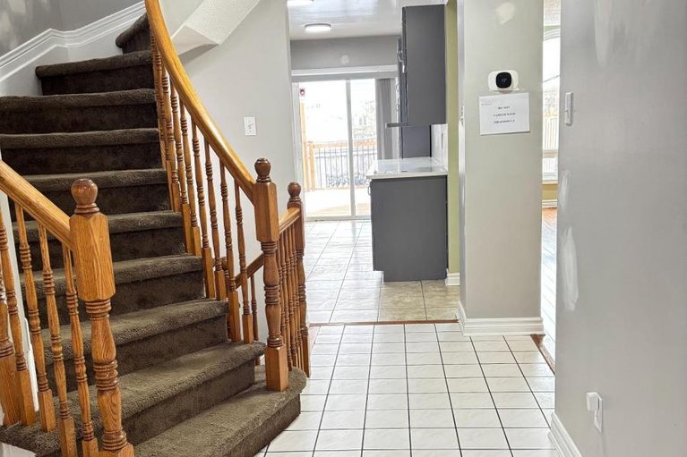 29478854/1501-launay-avenue/fallingbrookpineridge/ottawa/ontario/K4A3S1_2