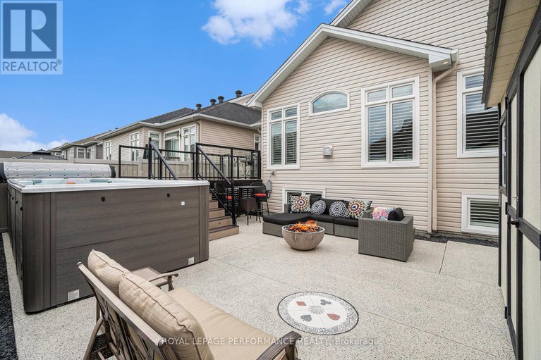 28336661/82-kayenta-street/remainder-of-stittsville-area/ottawa/ontario/K2S2K7_36