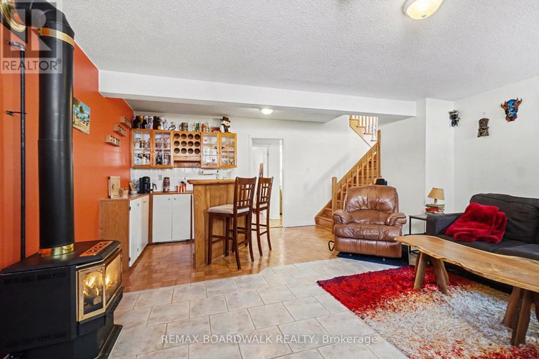 29349073/38-lapointe-boulevard/embrun/russell/ontario/K0A1W0_25