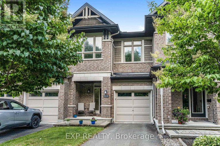 28589482/326-trailsedge-way/mer-bleuebradley-estatesanderson-park/ottawa/ontario/K1W0G6_1