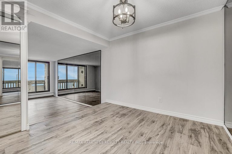 29621627/1609-415-greenview-avenue/britannia/ottawa/ontario/K2B8G5_12