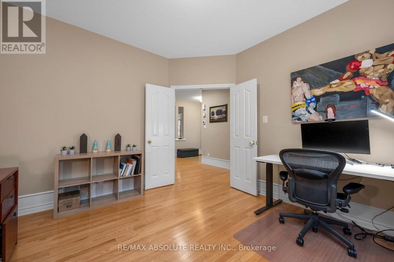 29624279/70-cedar-valley-drive/bridlewood/ottawa/ontario/K2M3A3_19