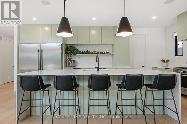 29295931/1108a-falaise-road/borden-farmstewart-farmcarleton-heightsparkwood-hills/ottawa/ontario/K2E6R2_12