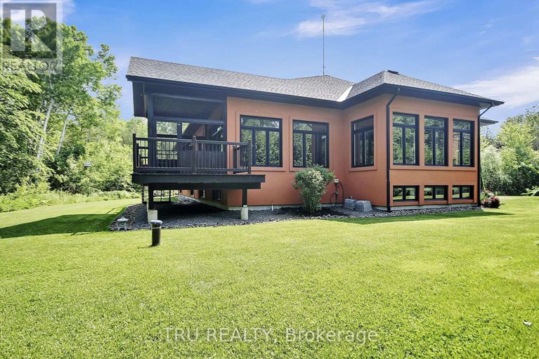 28474227/7909-parkway-road/osgoode-twp-north-of-reg-rd-6/ottawa/ontario/K0A2P0_48