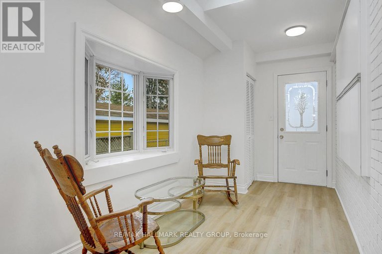 29145241/13-dunham-street/cardinal-heights/ottawa/ontario/K1J7L5_13