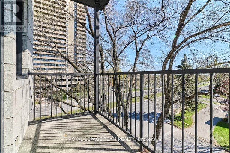 29679100/10-800-melwood-avenue/mckellar-heightsglabar-park/ottawa/ontario/K2A3C3_25