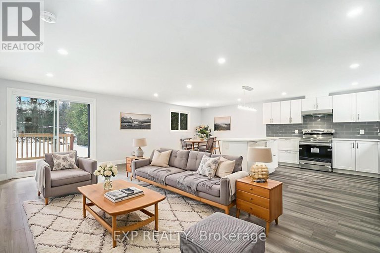 29103619/35-lazy-nol-court/fringewood/ottawa/ontario/K2S1T5_5