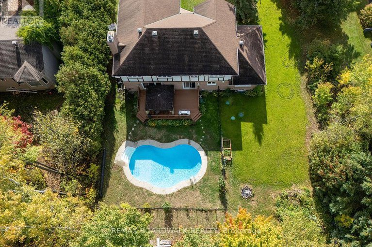 29344608/7089-bush-drive/greely/ottawa/ontario/K4P1M8_48