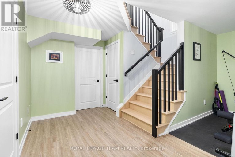 29549616/432-gidran-circle/emerald-meadowstrailwest/ottawa/ontario/K2V0P5_26