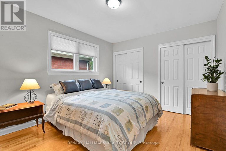 28801055/1256-field-street/bel-air-park/ottawa/ontario/K2C2R2_15