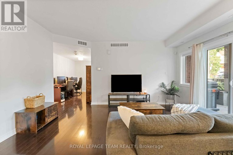 28720848/a-97-crestway-drive/barrhaven-east/ottawa/ontario/K2G7C6_13
