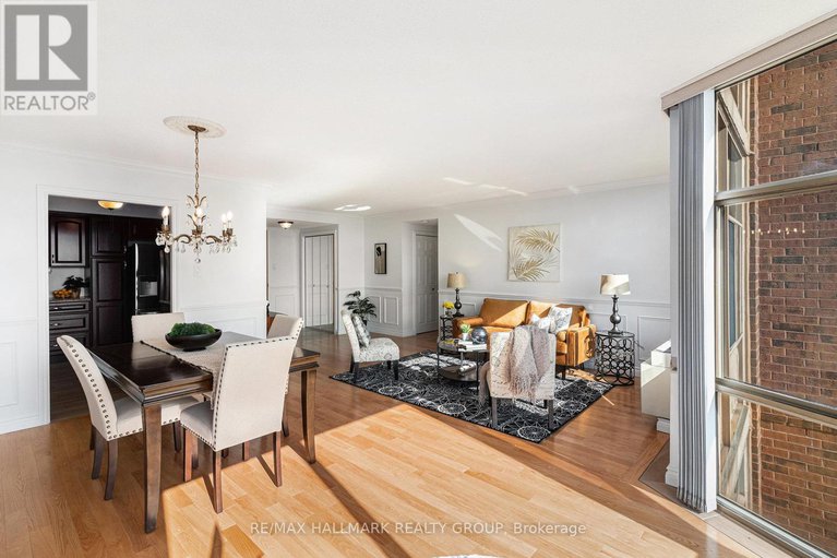 28411998/1407-2759-carousel-crescent/emerald-woodssawmill-creek/ottawa/ontario/K1T2N5_11
