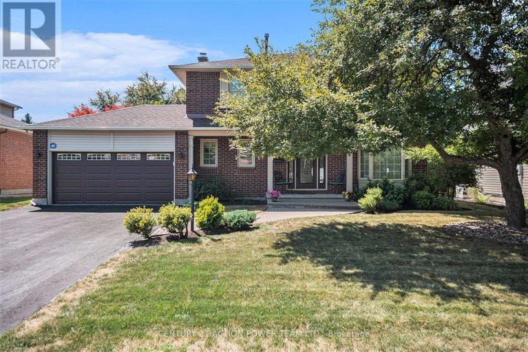 29084777/1358-turner-crescent/bilberry-creekqueenswood-heights/ottawa/ontario/K1E2Y4_1