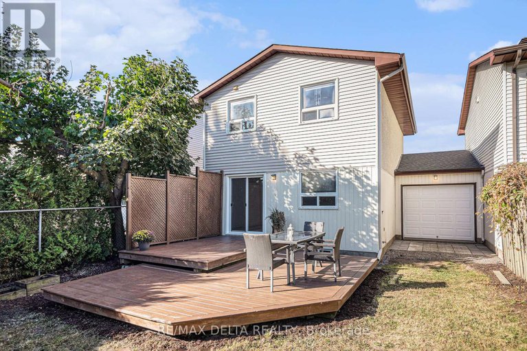 28869858/1345-cedarcroft-crescent/pineview/ottawa/ontario/K1B5G8_32