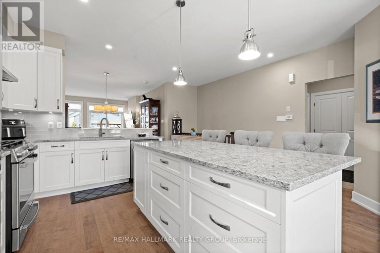 29046971/211-maygrass/remainder-of-stittsville-area/ottawa/ontario/K2S2K5_8