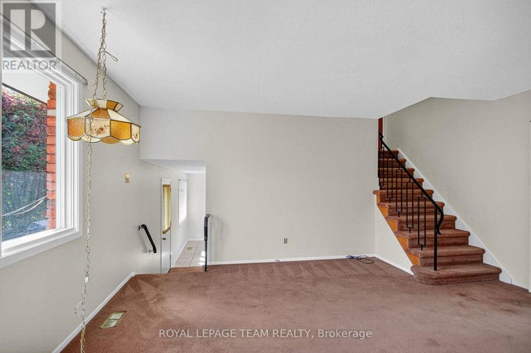 28961785/1900-southampton-court/braemar-park/ottawa/ontario/K2C0W3_16