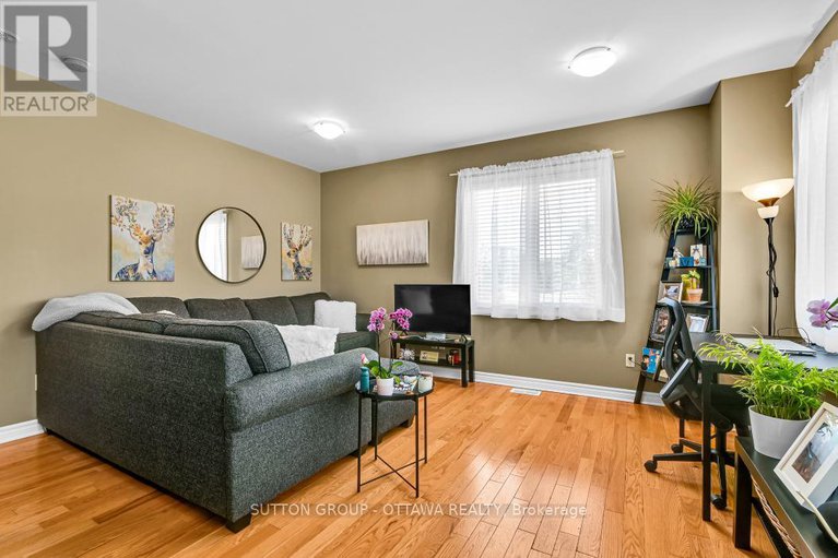 28647620/4-1210-mcwatters-road/queensway-terrace-southridgeview/ottawa/ontario/K2C3Y2_12
