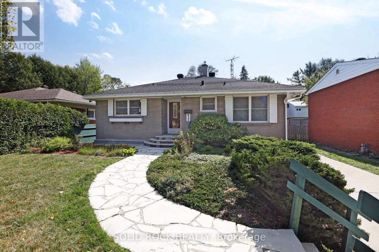 28861581/632-chadburn-avenue/riverview-park/ottawa/ontario/K1G0Y7_1