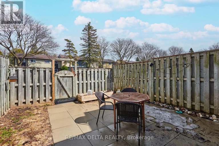 28589388/108-1348-bakker-court/convent-glen-south/ottawa/ontario/K1C2K4_24
