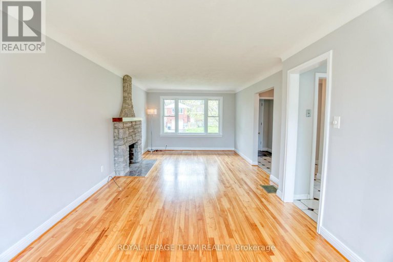 28305405/53-drouin-avenue/overbrook/ottawa/ontario/K1K2A6_8