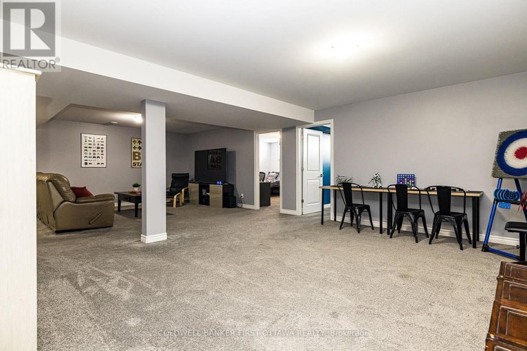 29400692/120-stirling-crescent/north-grenville-twp-kemptville-east/north-grenville/ontario/K0G1J0_31