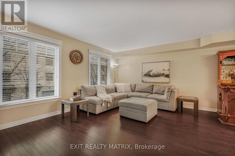 29684349/111-brilia-private/beacon-hill-south/ottawa/ontario/K1J0B7_19