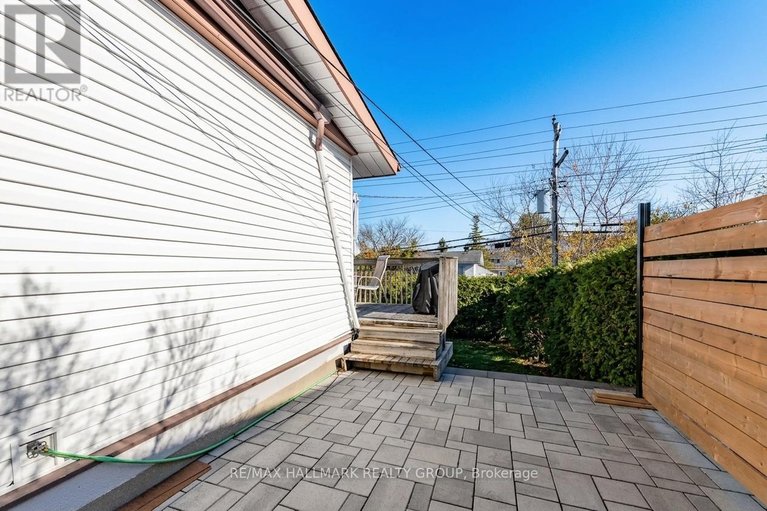 29665660/20-mulvagh-avenue/borden-farmstewart-farmcarleton-heightsparkwood-hills/ottawa/ontario/K2E6M6_34