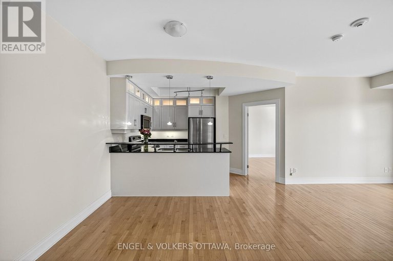 28911458/505-95-bronson-avenue/ottawa-centre/ottawa/ontario/K1R1E2_9
