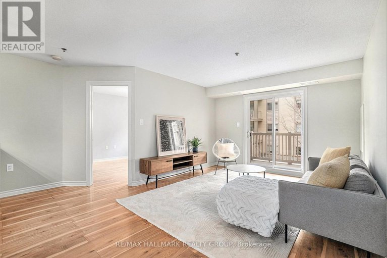 28427466/211-151-potts-private/notting-hillsummerside/ottawa/ontario/K4A0V7_5