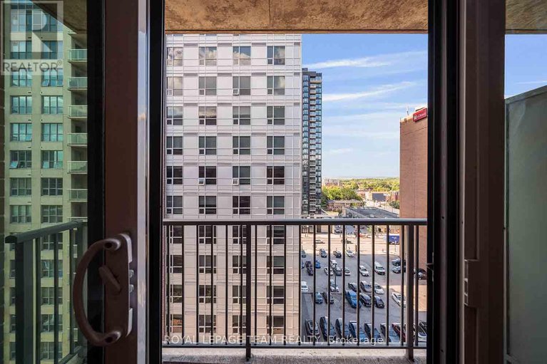 28774329/909-200-besserer-street/sandy-hill/ottawa/ontario/K1N0A7_30