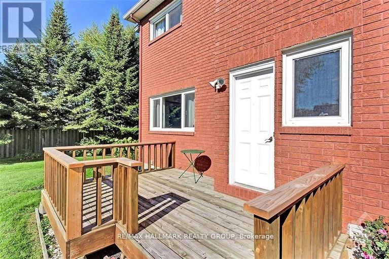 29662785/100-delong-drive/rothwell-heights/ottawa/ontario/K1J7E1_22