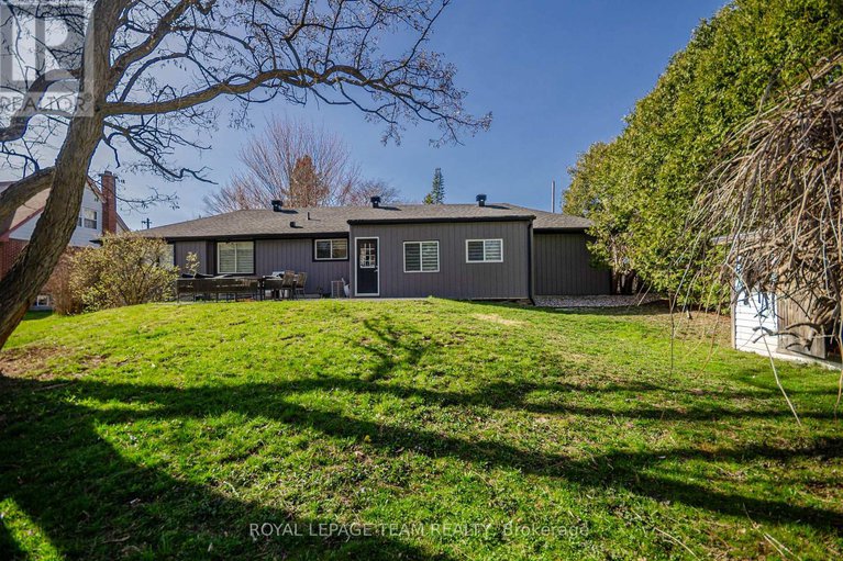 28407938/1373-normandy-crescent/carleton-heights/ottawa/ontario/K2C0N4_46