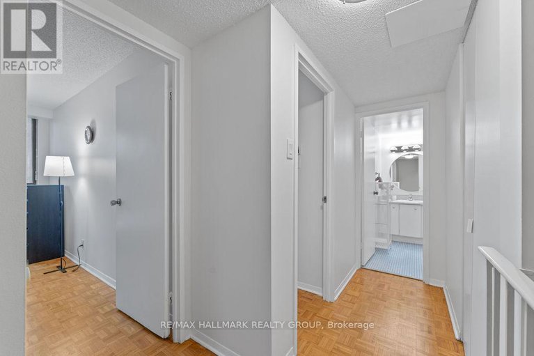 29119549/350-505-st-laurent-boulevard/viscount-alexander-park/ottawa/ontario/K1K3X4_26