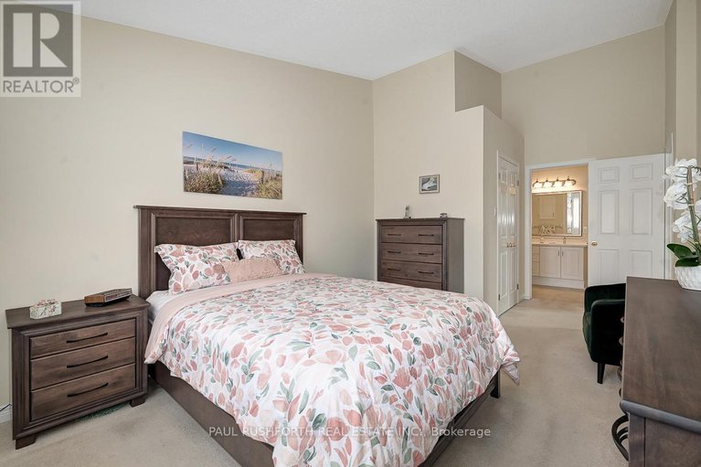 29371710/47-peregrine-crescent/bridlewood/ottawa/ontario/K2M2T2_17