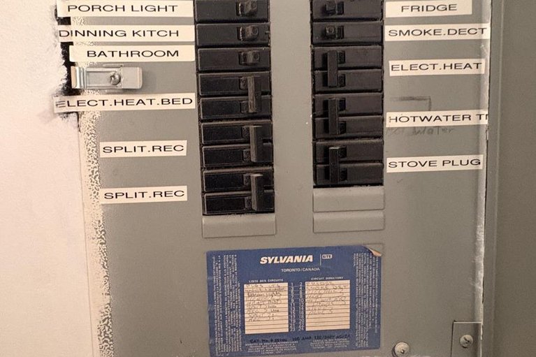 29464236/220-kenyon-street/alexandria/north-glengarry/ontario/K0C1A0_21