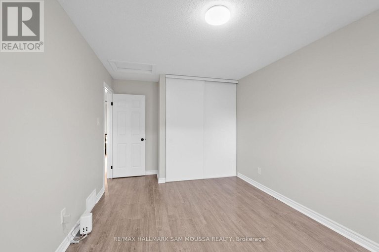 29090641/18-manju-street/hunt-club-park/ottawa/ontario/K1G4T7_35