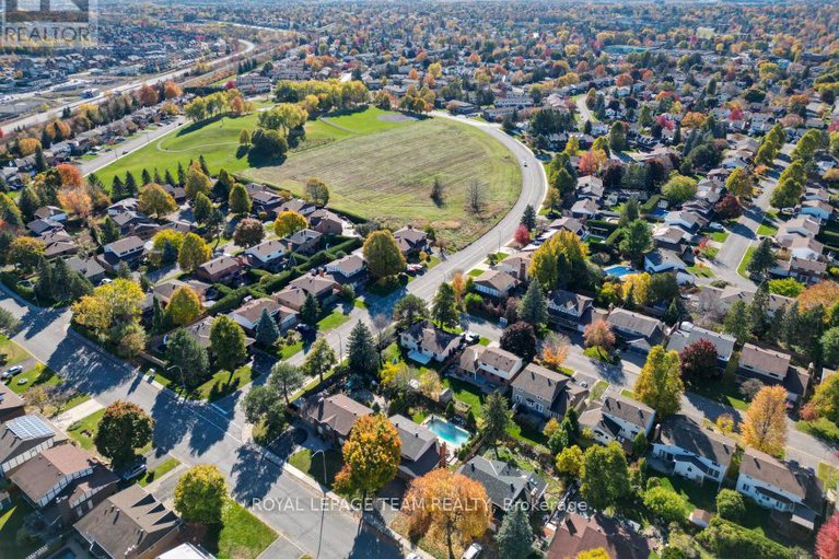 29297115/28-holitman-drive/knollsbrook/ottawa/ontario/K2J2A9_50