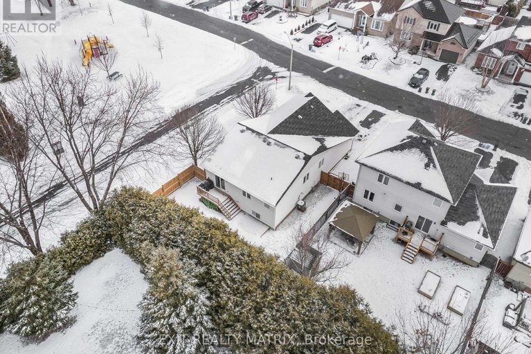 29648869/403-centenaire-street/embrun/russell/ontario/K0A1W0_31